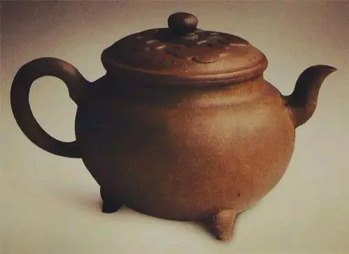 Yixing Teapot Comprehensive Guide: History And Making Methods 8 Three-Foot Round Teapot